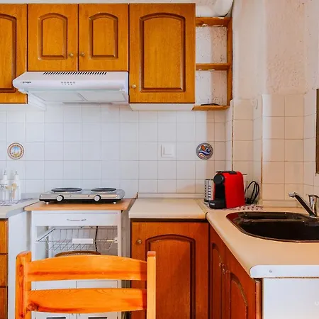 Amphitriti Seafront Apartments, Loutra Appartement *