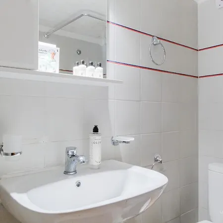 Appartamento Amphitriti Seafront Apartments, Loutra