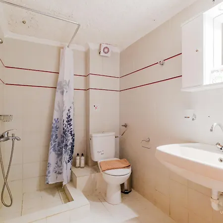 Amphitriti Seafront Apartments, Loutra * Agia Paraskevi (Kassandra)