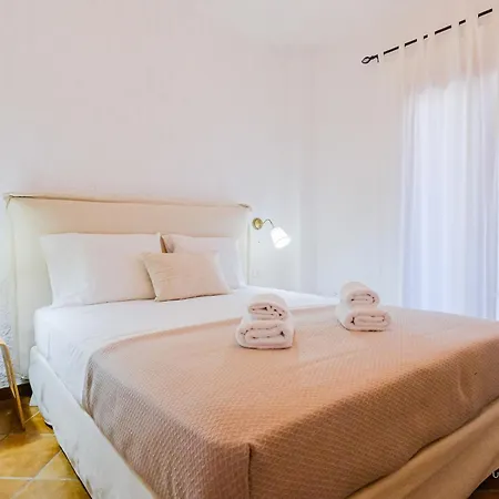 Amphitriti Seafront Apartments, Loutra Agia Paraskevi (Kassandra)