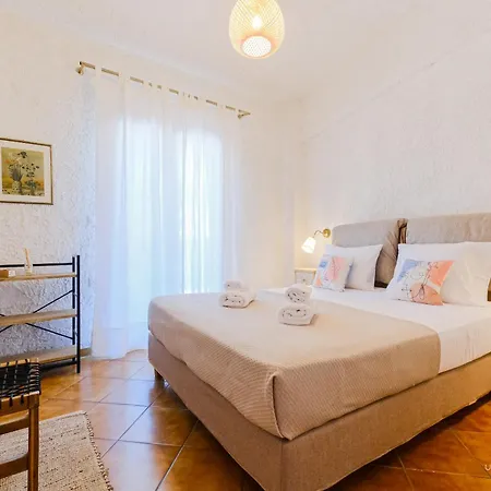 Amphitriti Seafront Apartments, Loutra Apartmán *
