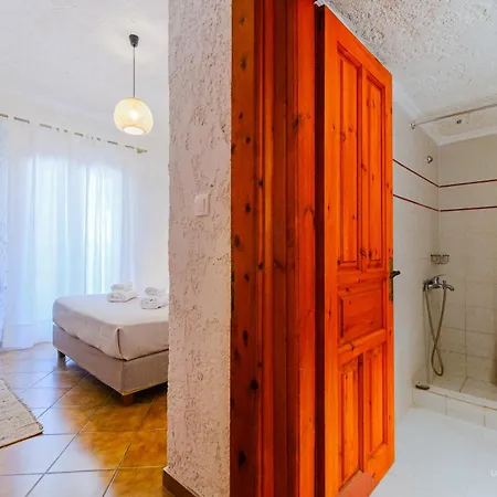 Amphitriti Seafront Apartments, Loutra Agia Paraskevi (Kassandra)