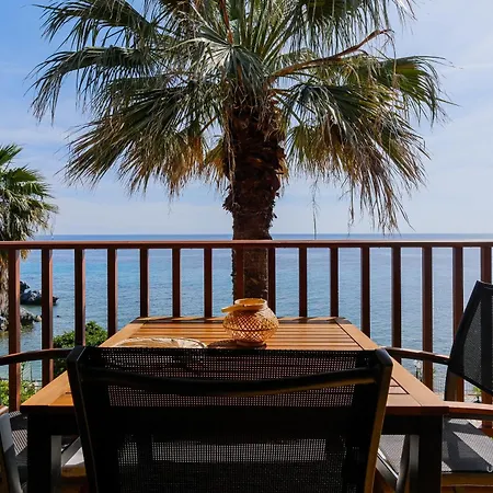 Amphitriti Seafront Apartments, Loutra Apartmán