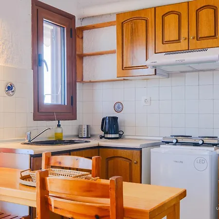 Amphitriti Seafront Apartments, Loutra Agia Paraskevi (Kassandra)