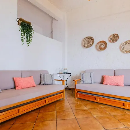 Amphitriti Seafront Apartments, Loutra Apartmán *
