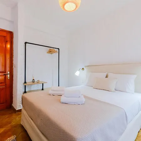 Amphitriti Seafront Apartments, Loutra Apartmán *