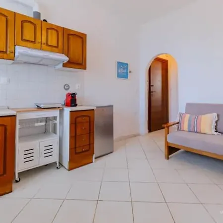 Amphitriti Seafront Apartments, Loutra Apartmán *